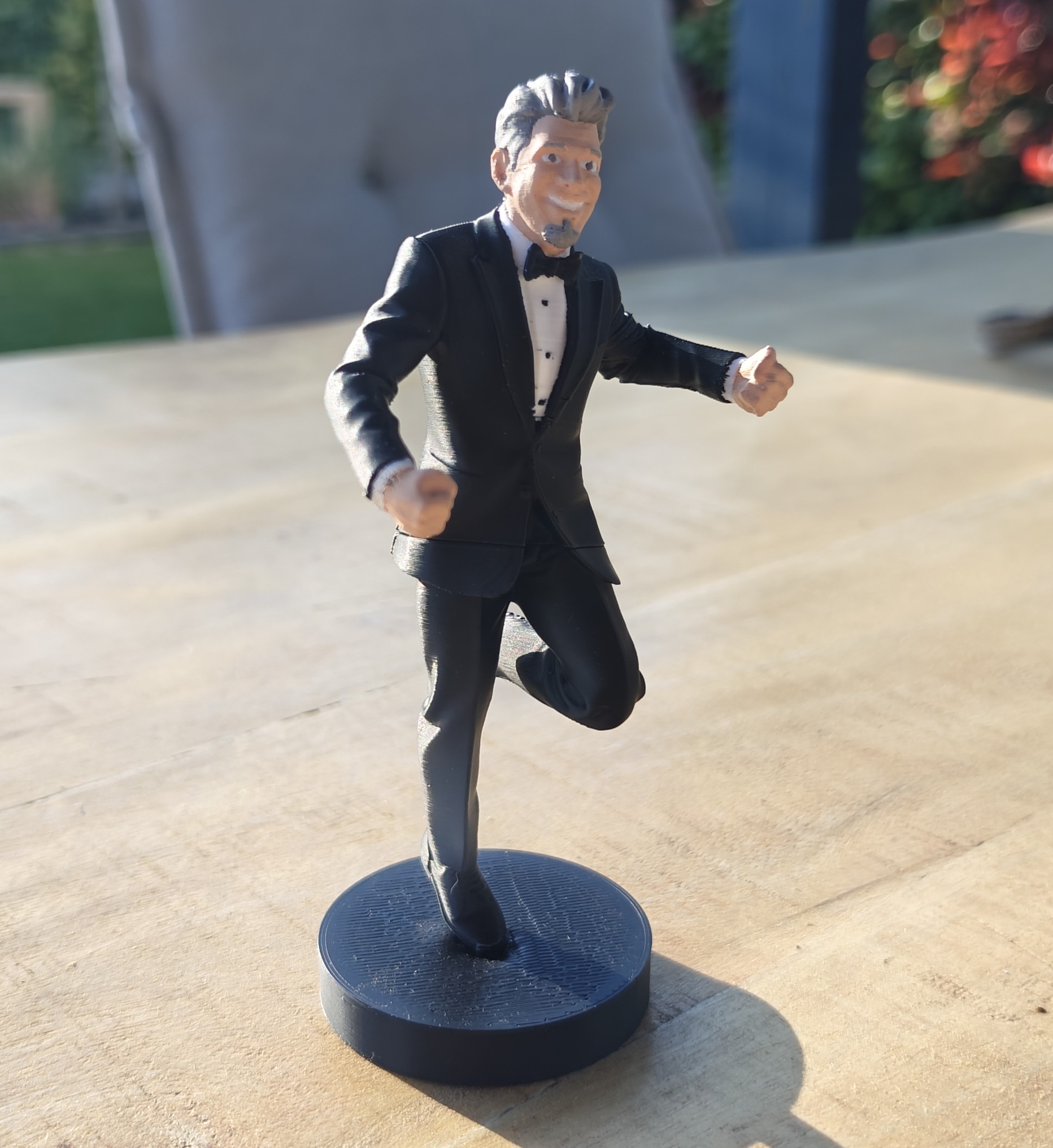 Lizenz zum Feinschmelzen &ndash; Geheimagenten-Figur im Smoking
