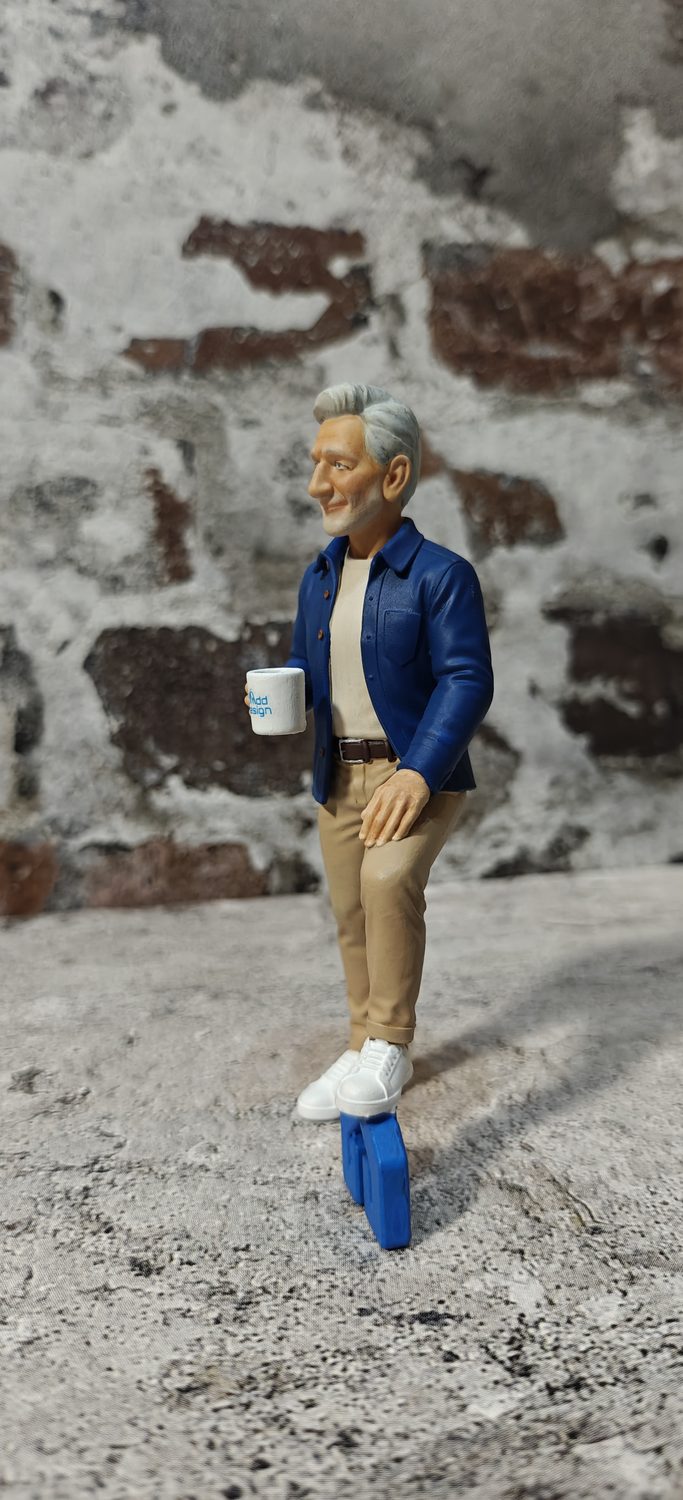 Fertige Michael-Figur im Profil