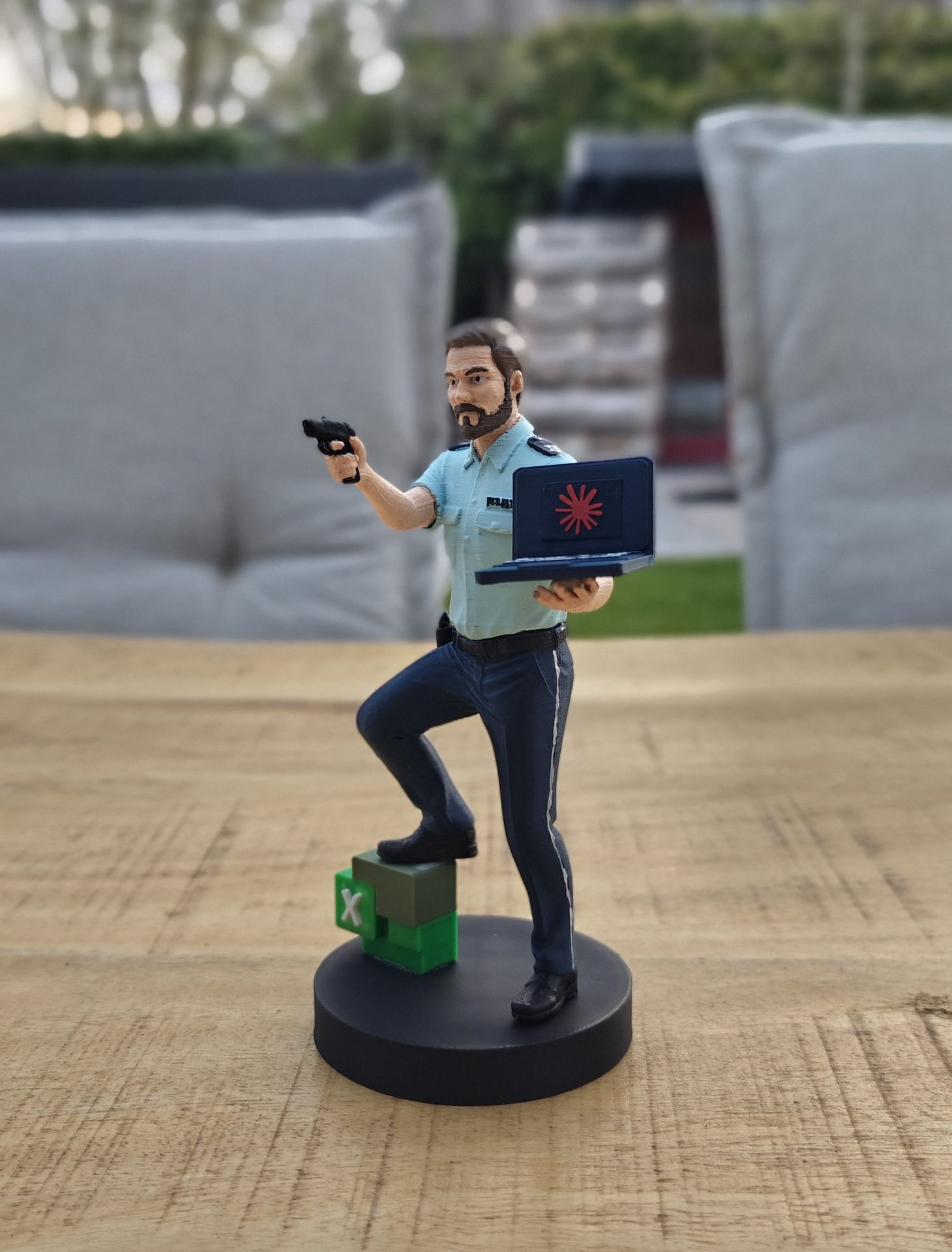Der Zeitdieb-Jäger – Seitenansicht fertige Figur